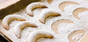 Crescent shaped cookies 