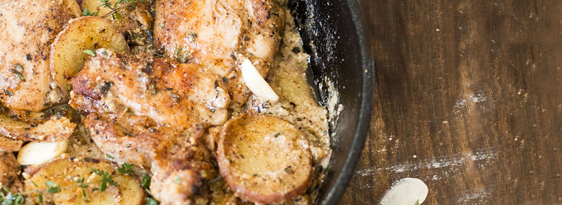Creamy Garlic Chicken & Potatoes in One Pan